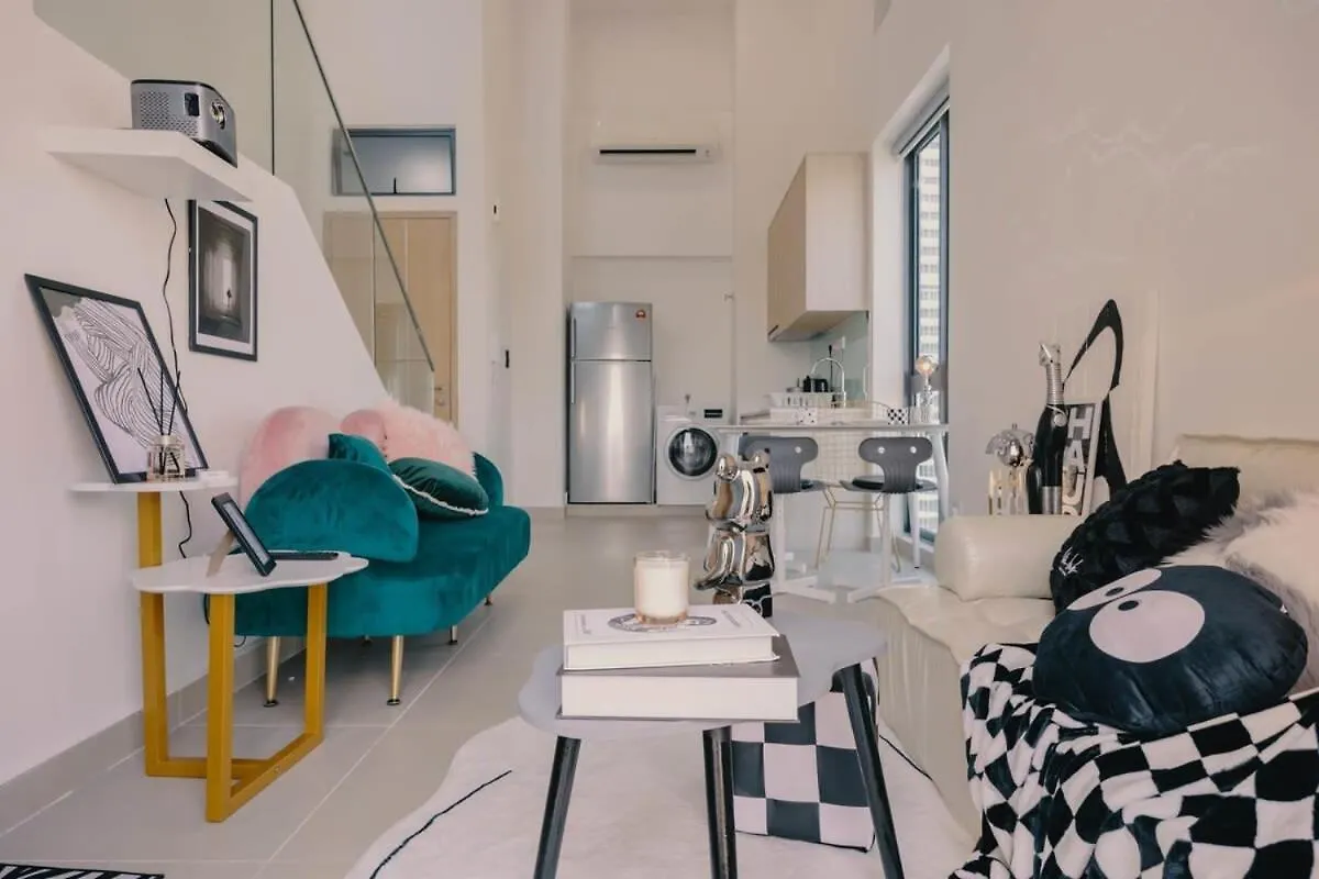 Bauhaus Elegance- A Modern Take On Light & Shadow Apartman Kuala Lumpur