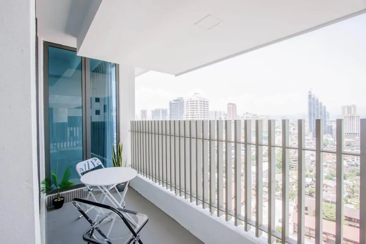 Bauhaus Elegance- A Modern Take On Light & Shadow Apartman Kuala Lumpur